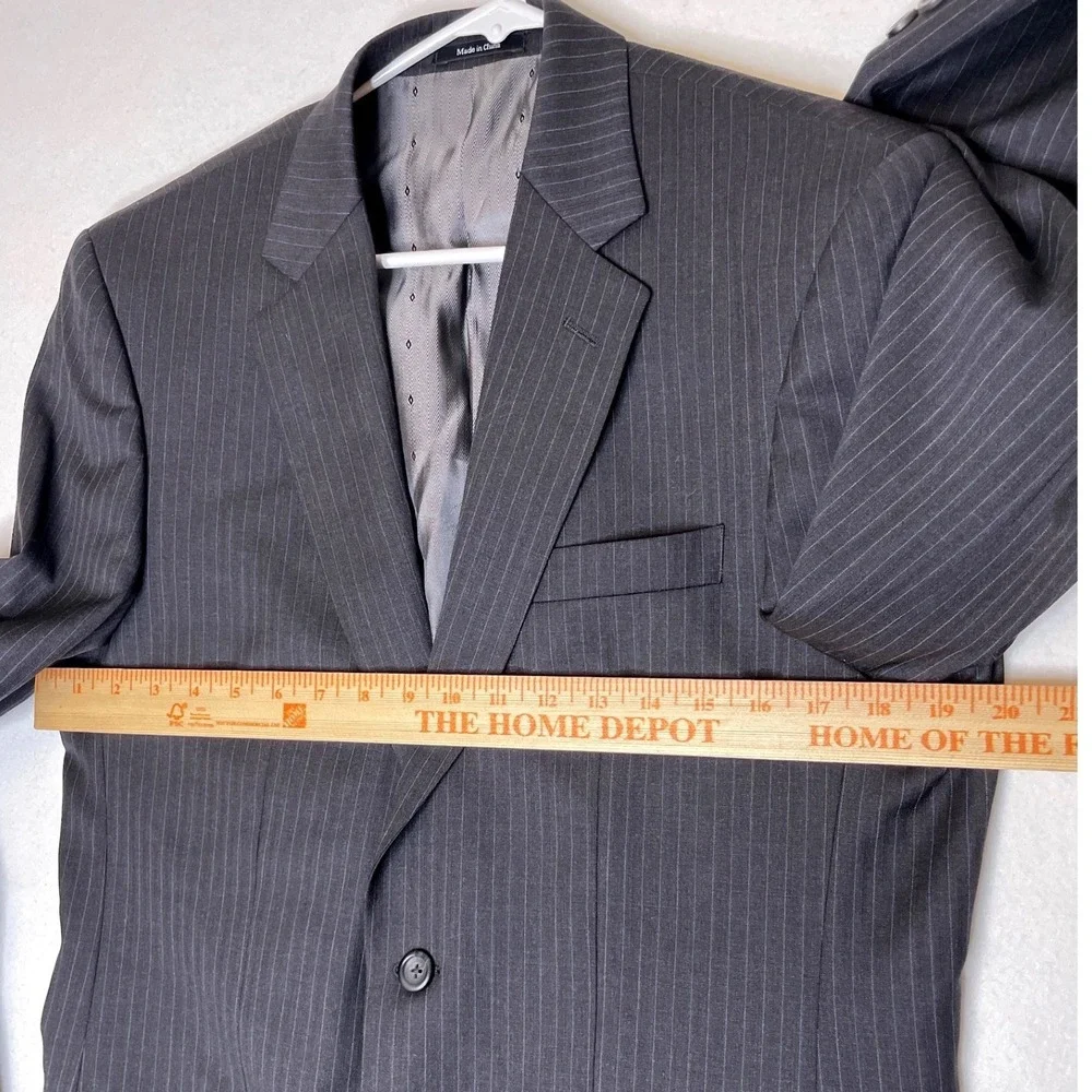 Mens Wool Suit Jacket Pinstripe 38L Charcoal Gray Joseph & Feiss